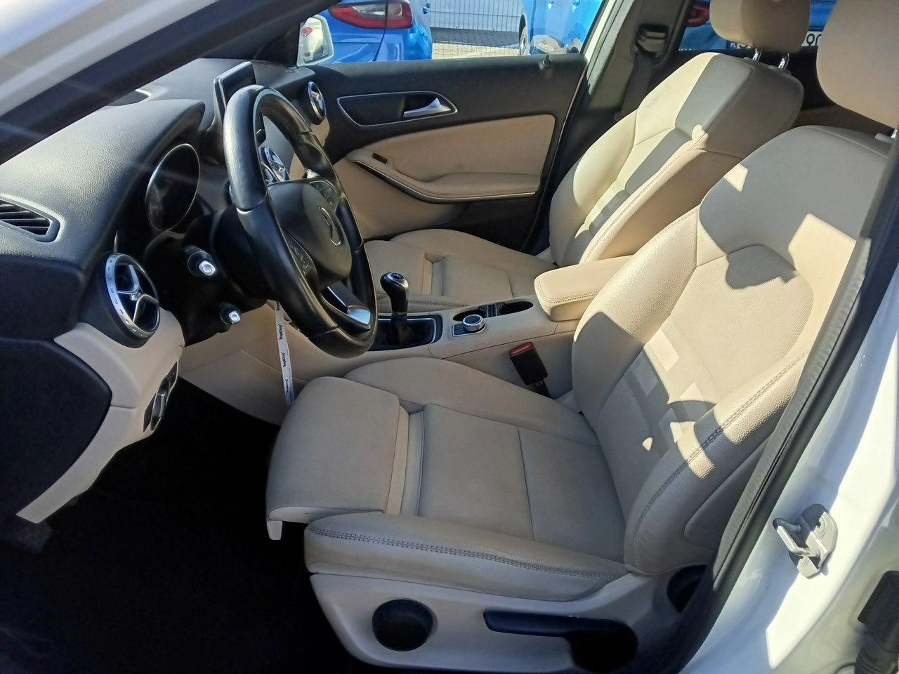 Mercedes GLA 180 - Zdjęcie 13