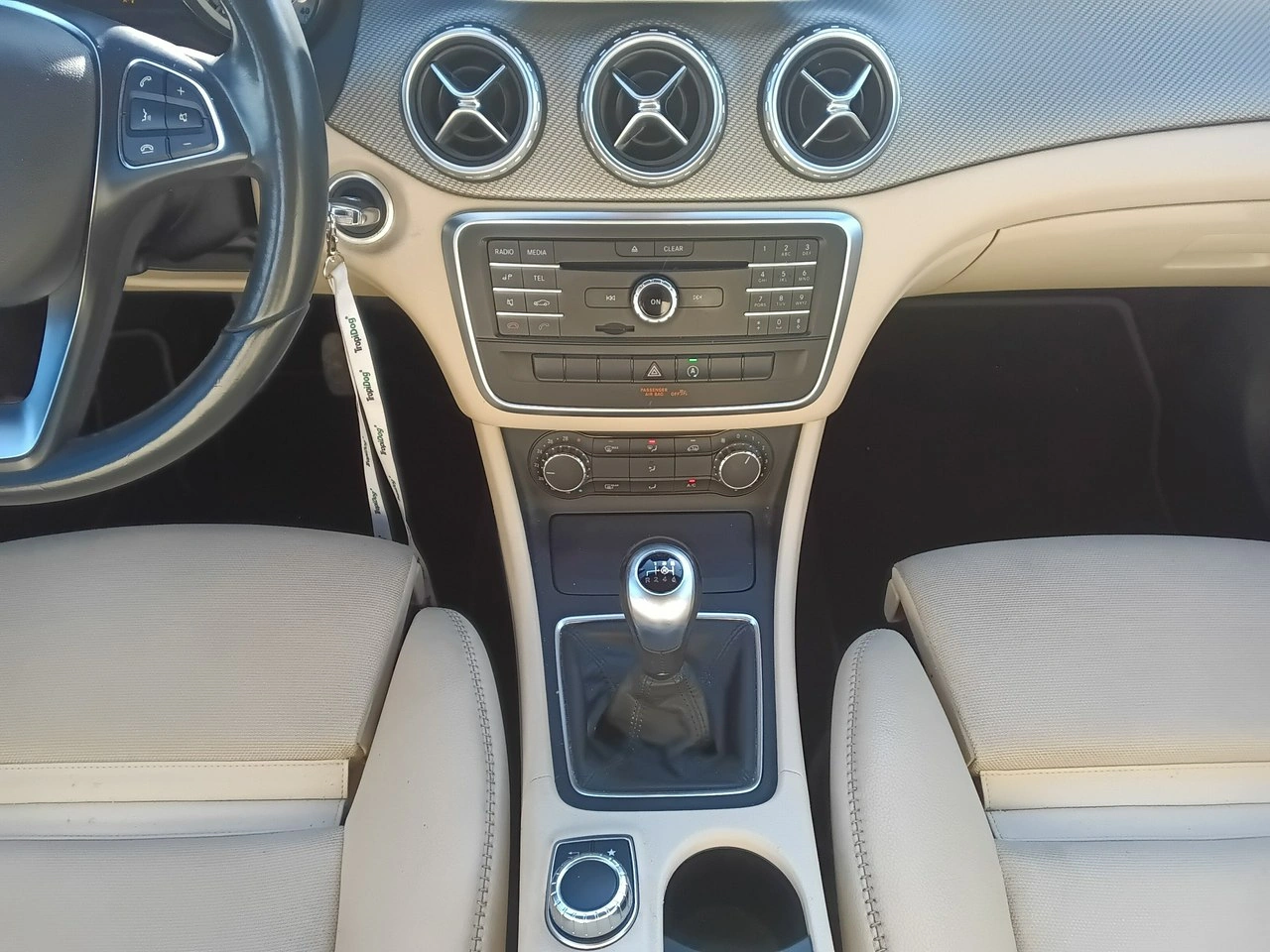 Mercedes GLA 180 - Zdjęcie 17