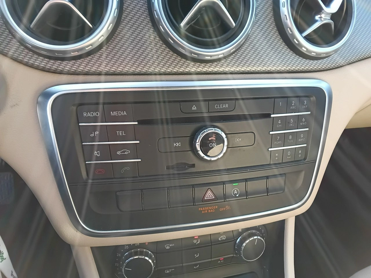 Mercedes GLA 180 - Zdjęcie 18