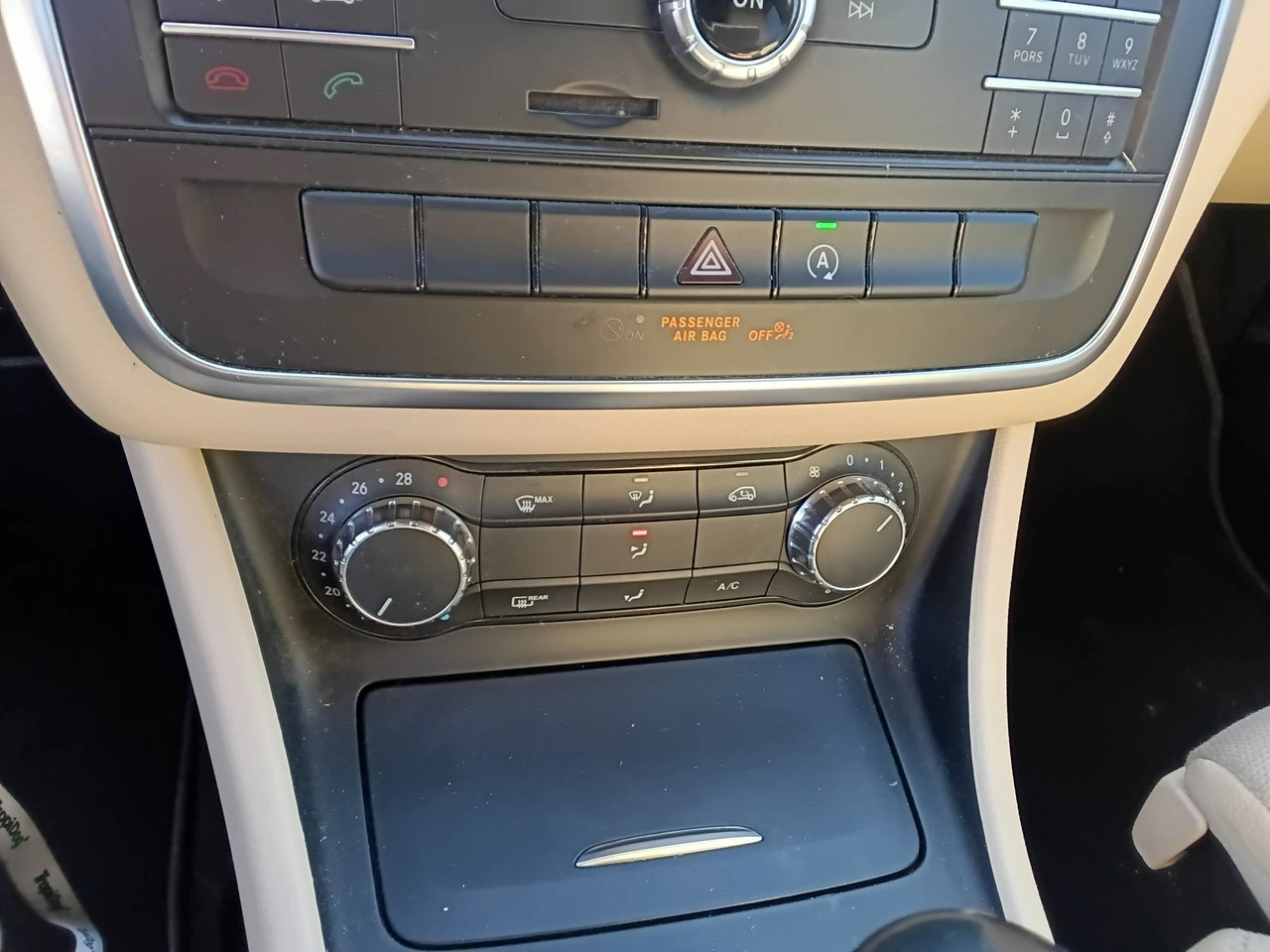 Mercedes GLA 180 - Zdjęcie 19