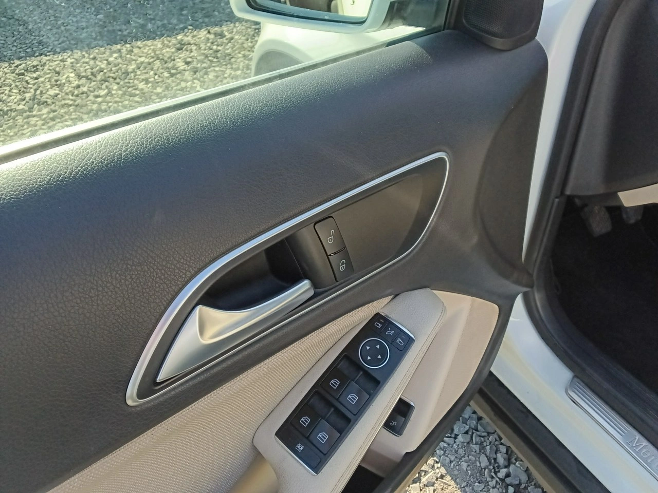 Mercedes GLA 180 - Zdjęcie 19