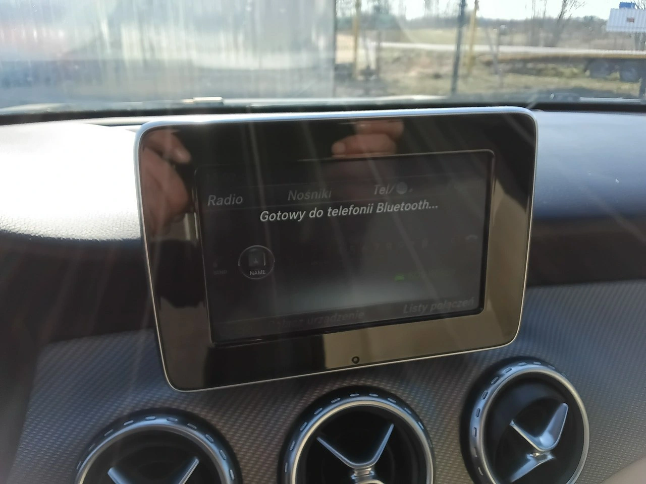 Mercedes GLA 180 - Zdjęcie 23