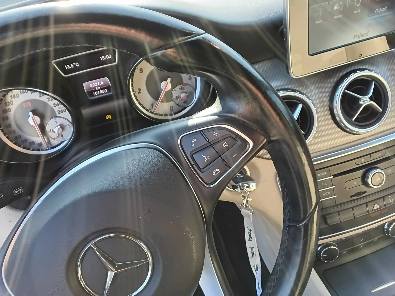 Mercedes GLA 180 - Zdjęcie 27