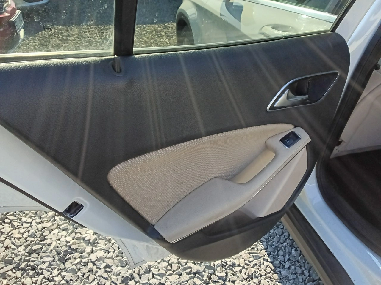 Mercedes GLA 180 - Zdjęcie 29