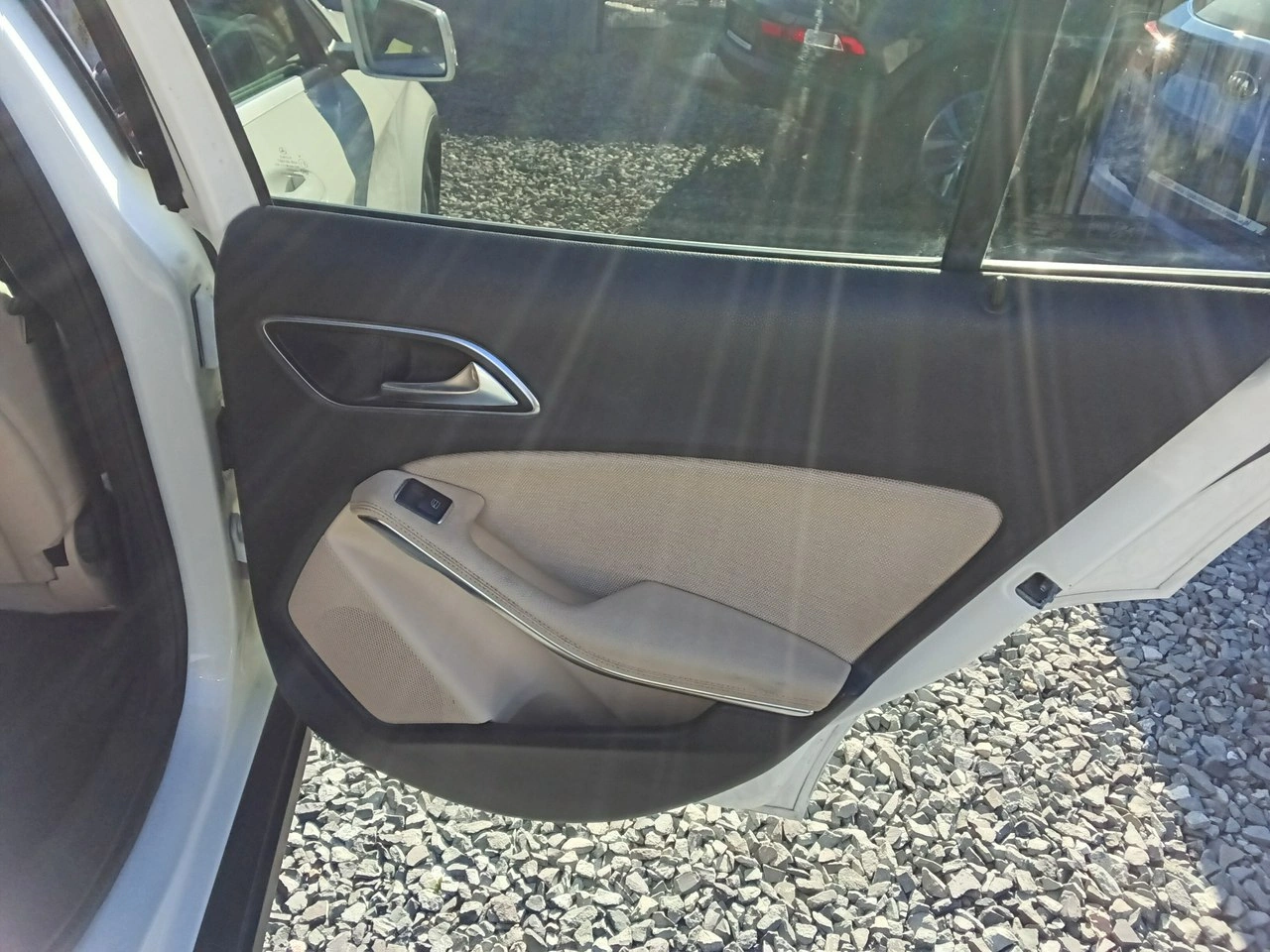 Mercedes GLA 180 - Zdjęcie 35