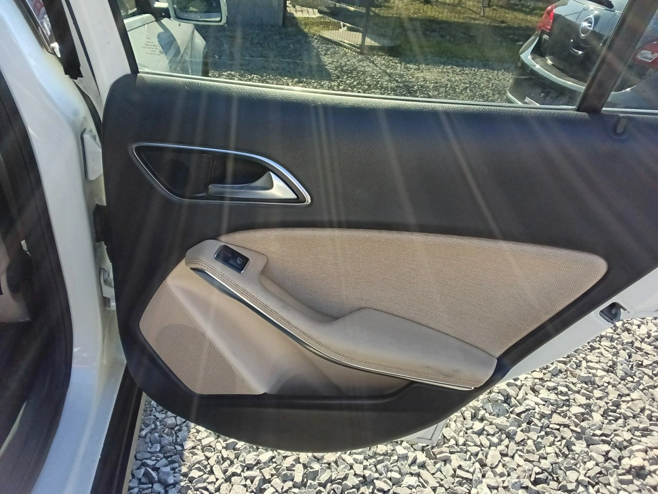 Mercedes GLA 180 - Zdjęcie 35