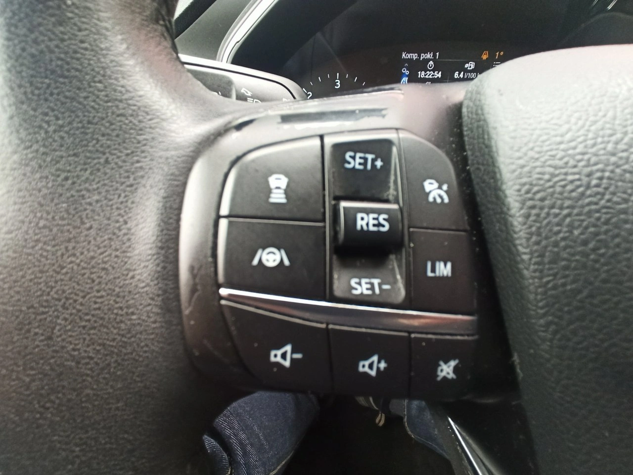 Ford Focus - Zdjęcie 23