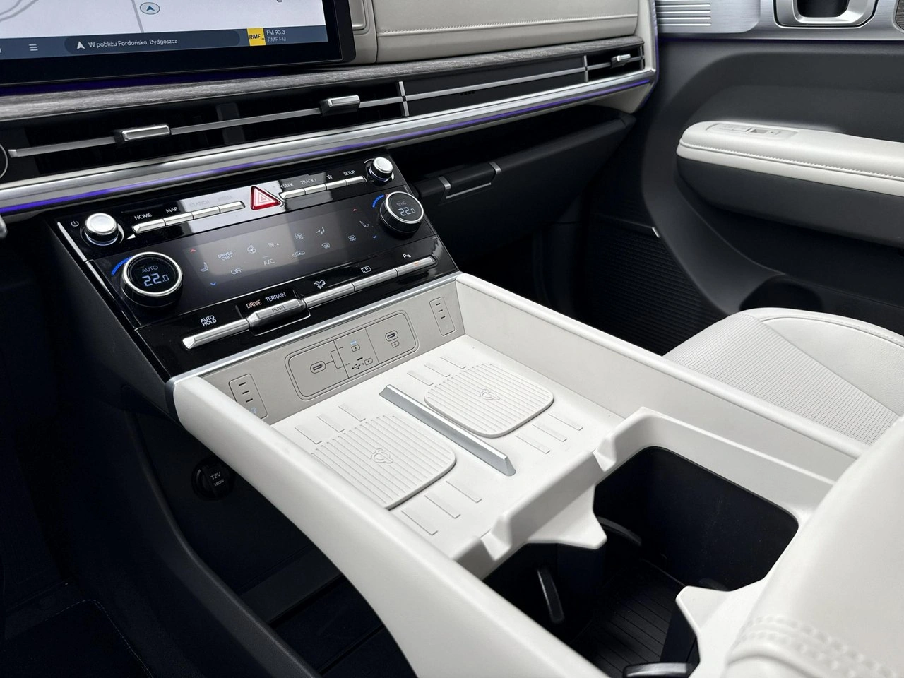 Hyundai Santa Fe - Zdjęcie 25