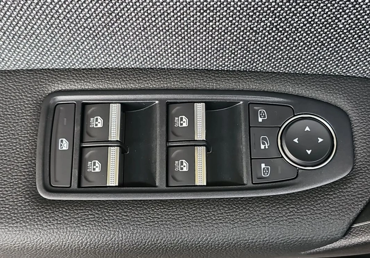 Renault Captur - Zdjęcie 13