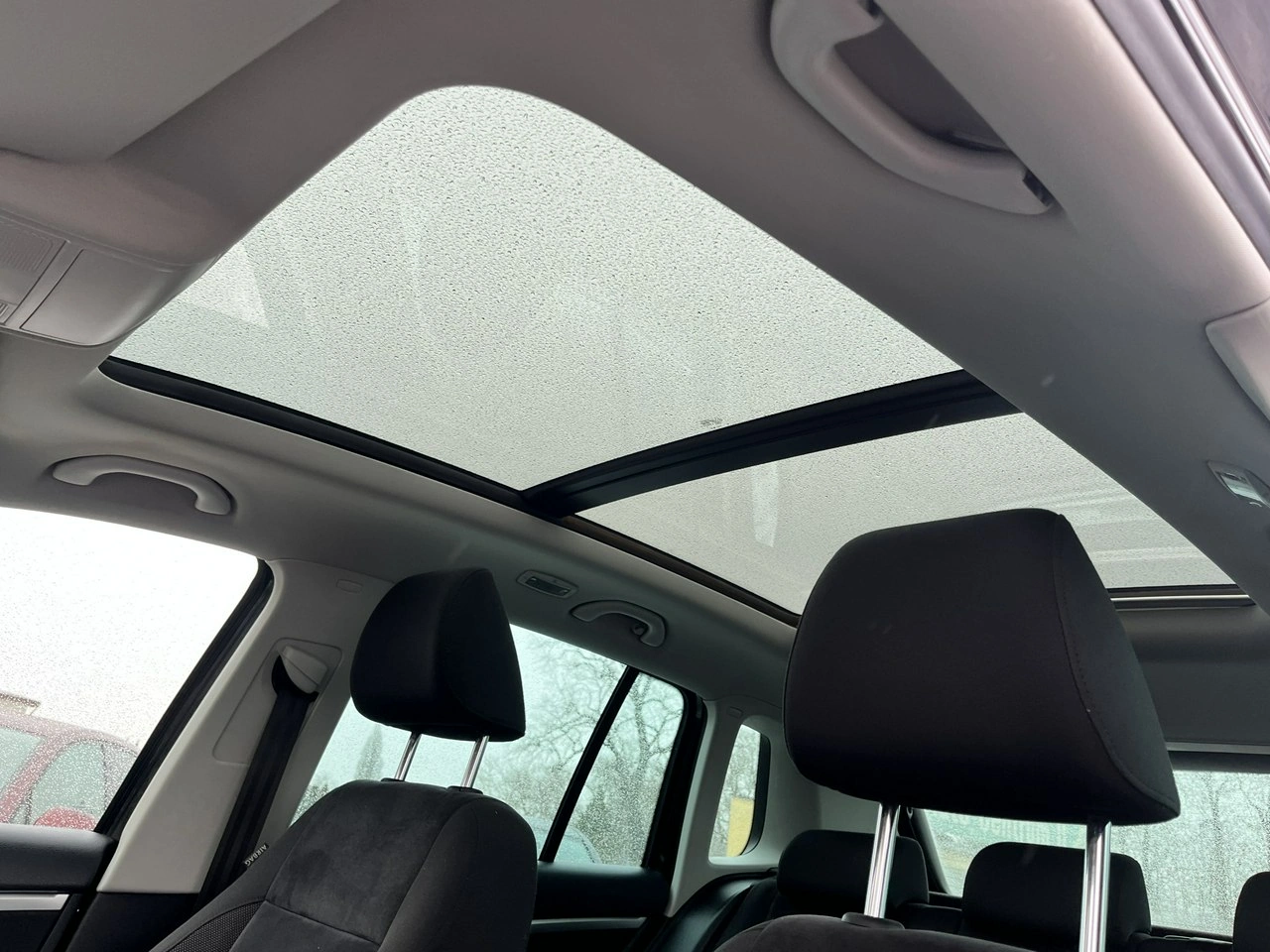 Volkswagen Tiguan - Zdjęcie 11