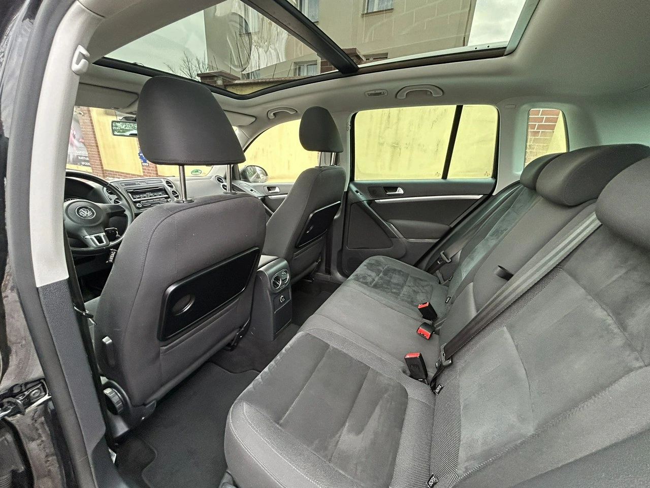 Volkswagen Tiguan - Zdjęcie 12