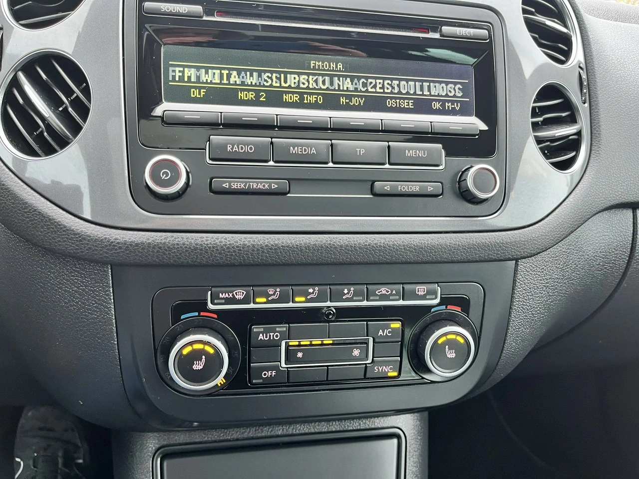 Volkswagen Tiguan - Zdjęcie 9