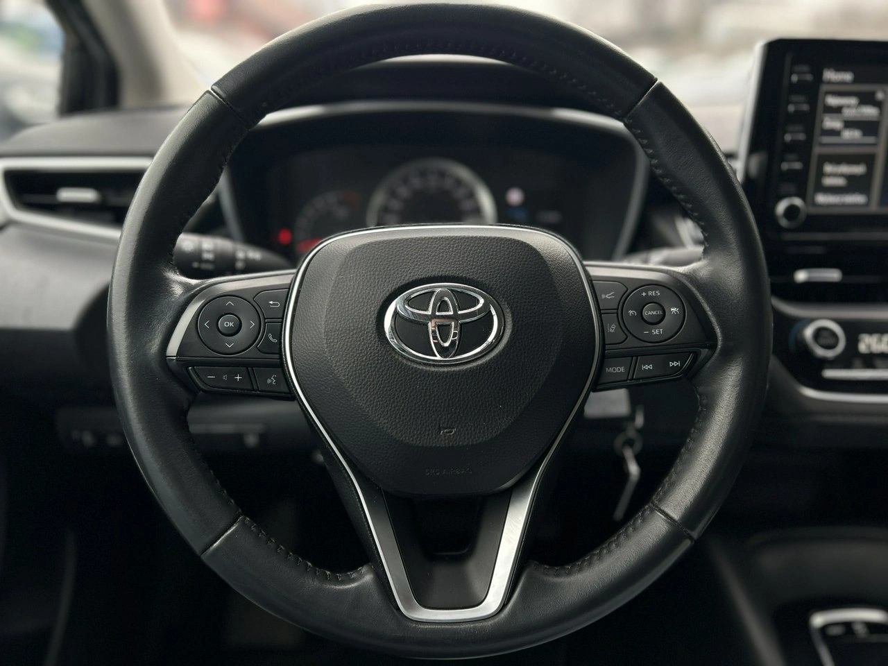 Toyota Corolla - Zdjęcie 11