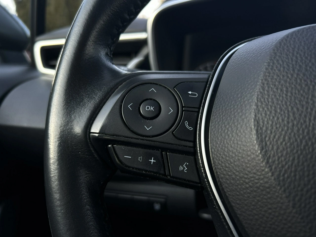 Toyota Corolla - Zdjęcie 17