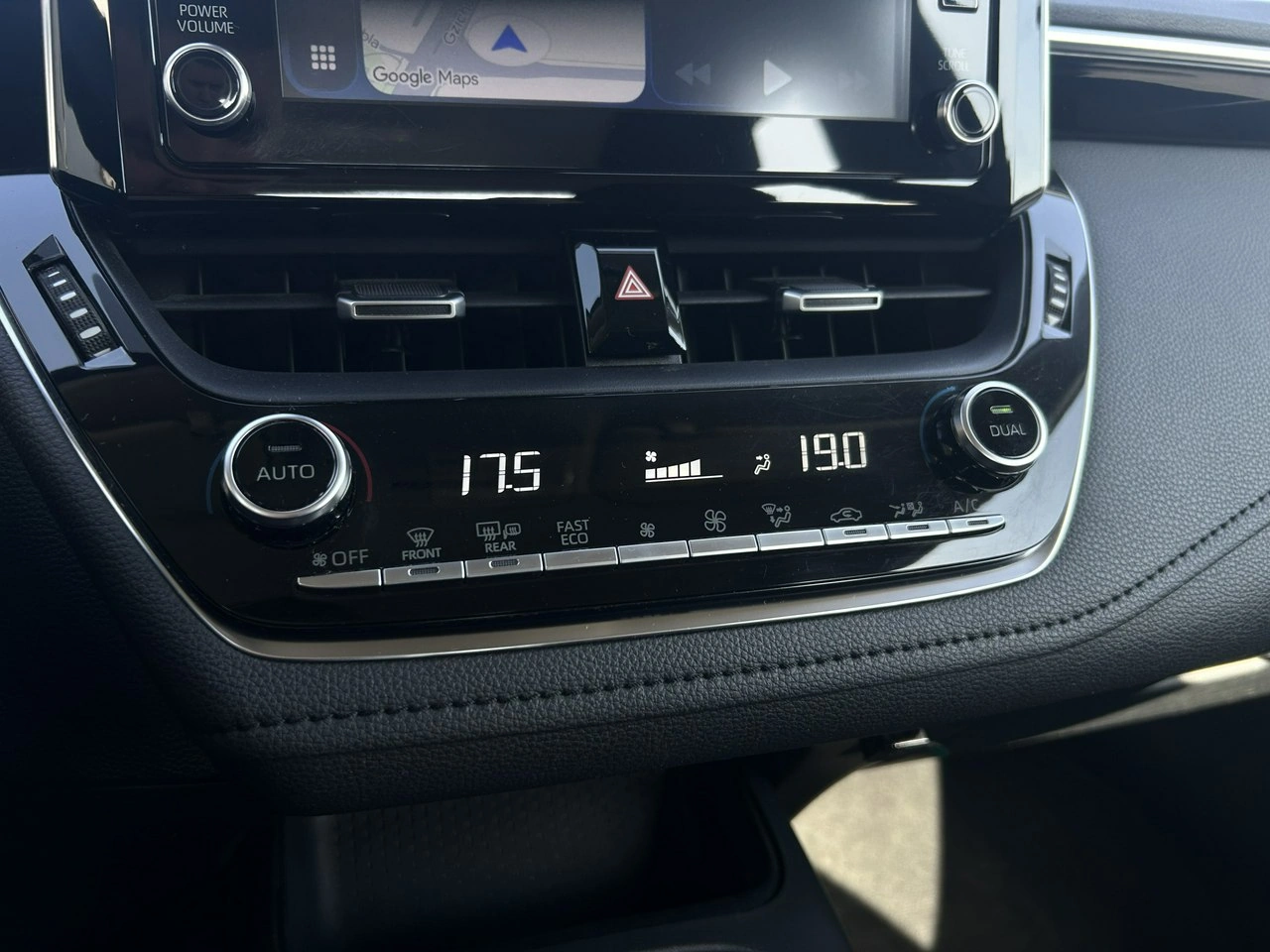 Toyota Corolla - Zdjęcie 29