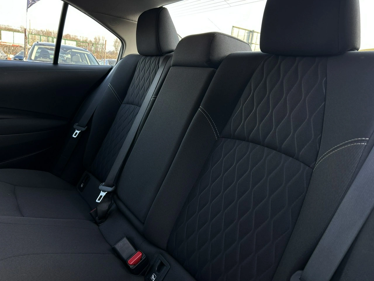 Toyota Corolla - Zdjęcie 31