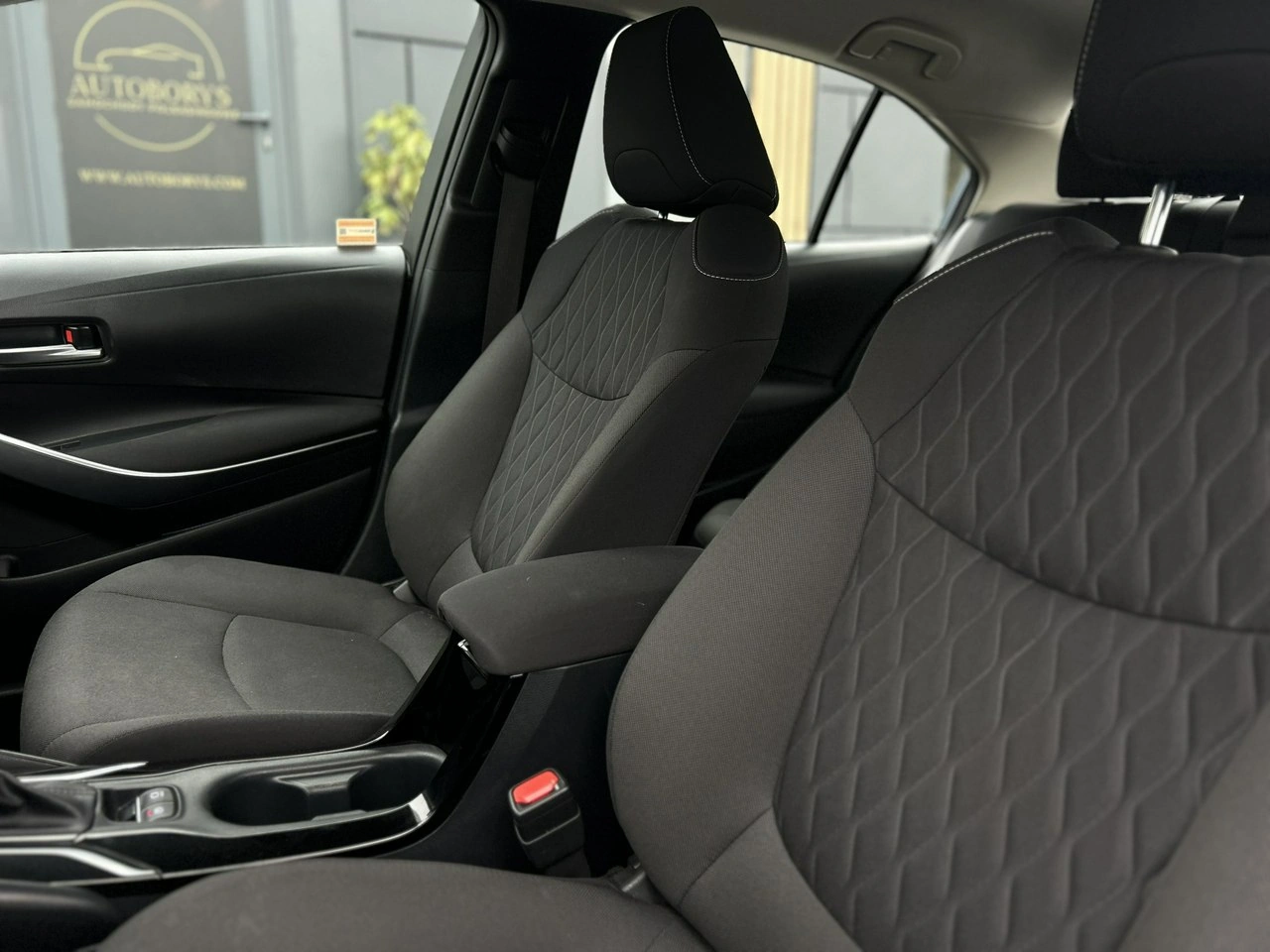 Toyota Corolla - Zdjęcie 12