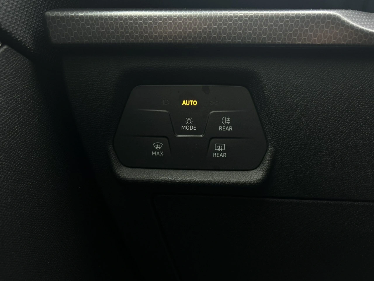 Seat Leon - Zdjęcie 14