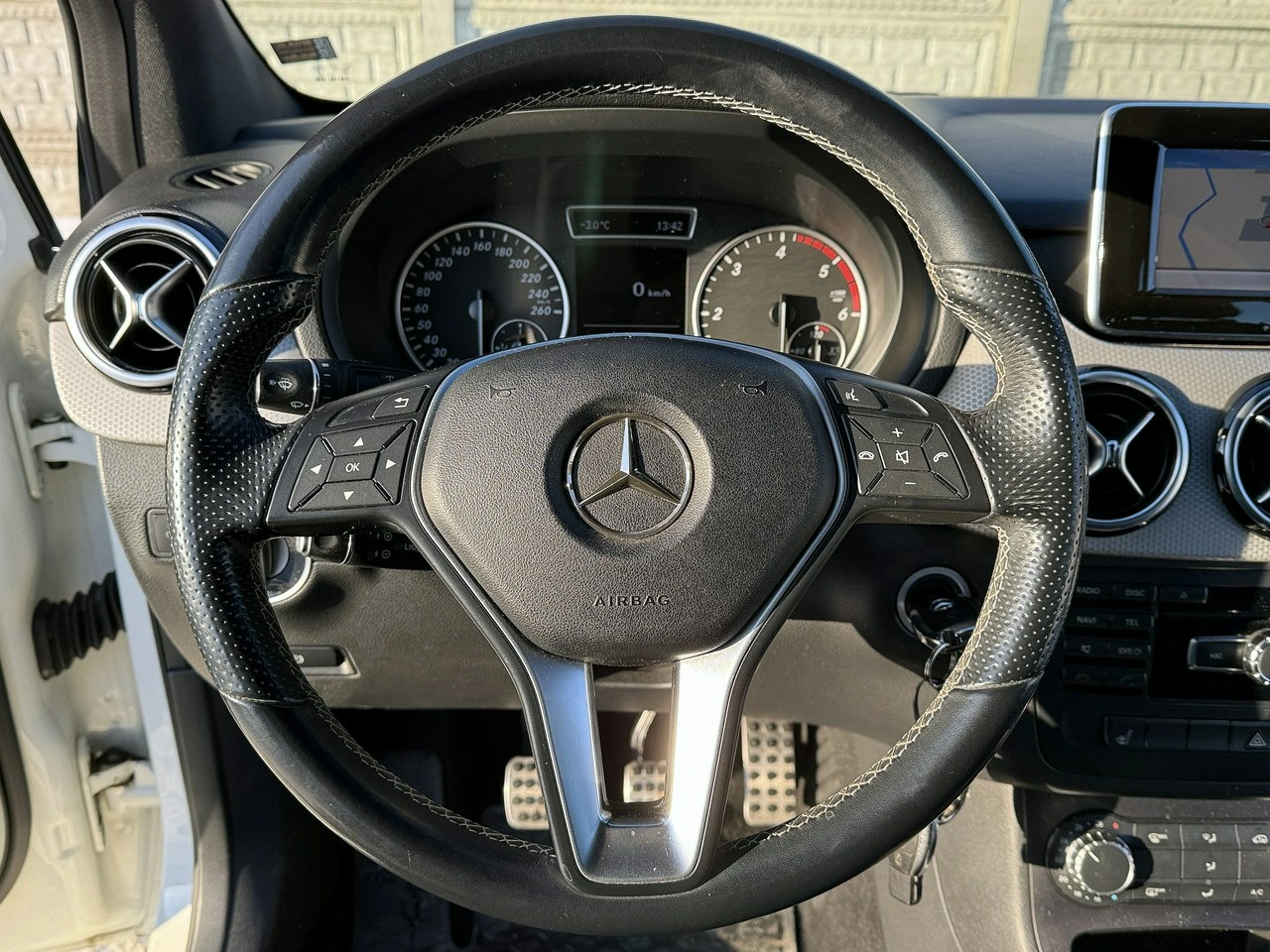 Mercedes B 180 - Zdjęcie 10