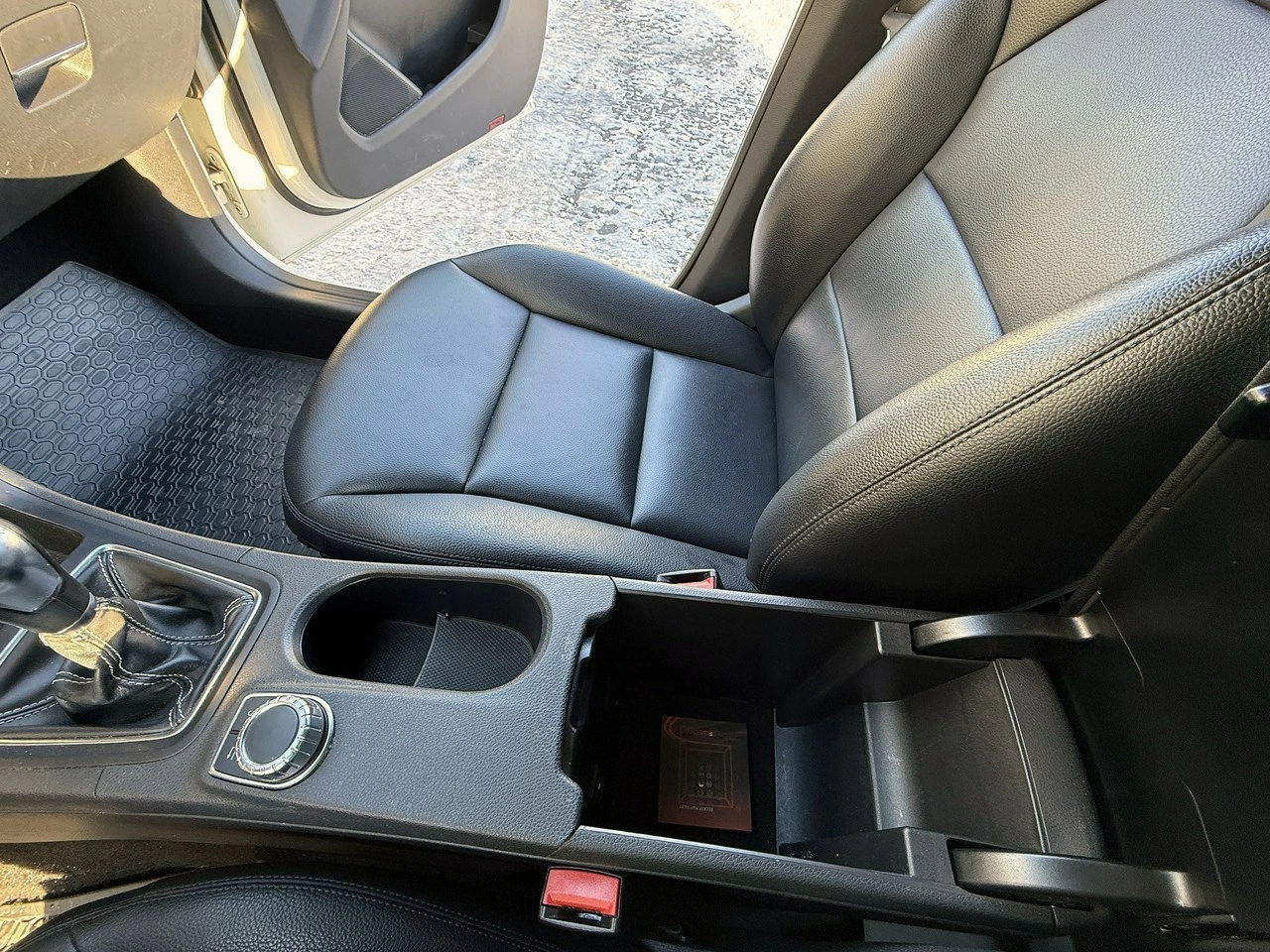 Mercedes B 180 - Zdjęcie 16