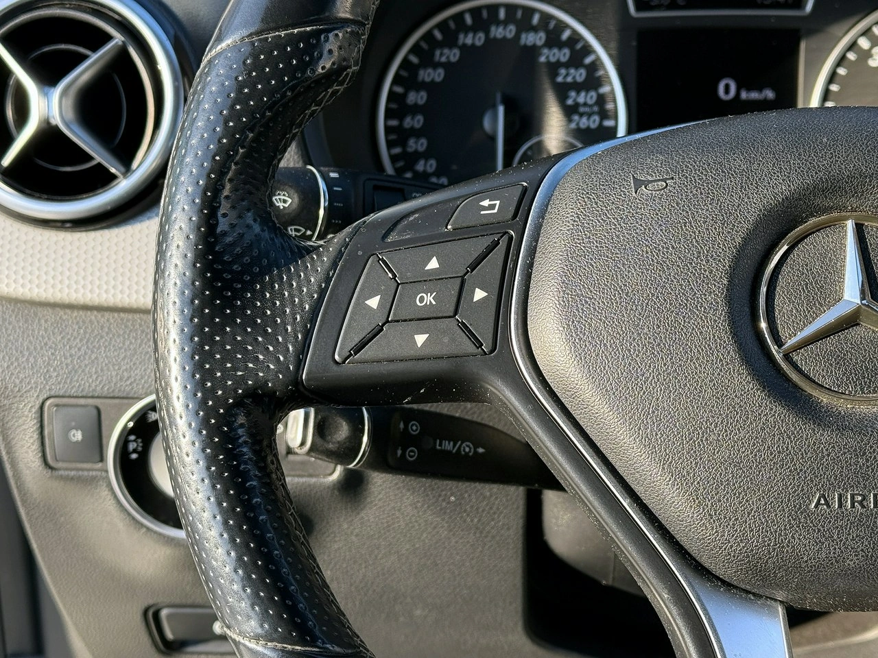 Mercedes B 180 - Zdjęcie 8