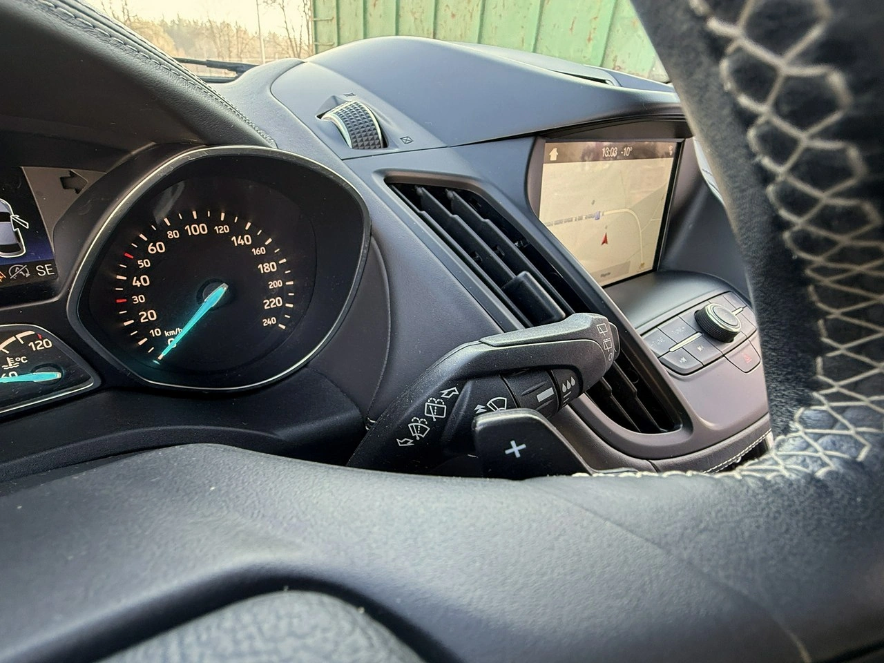 Ford Kuga - Zdjęcie 27