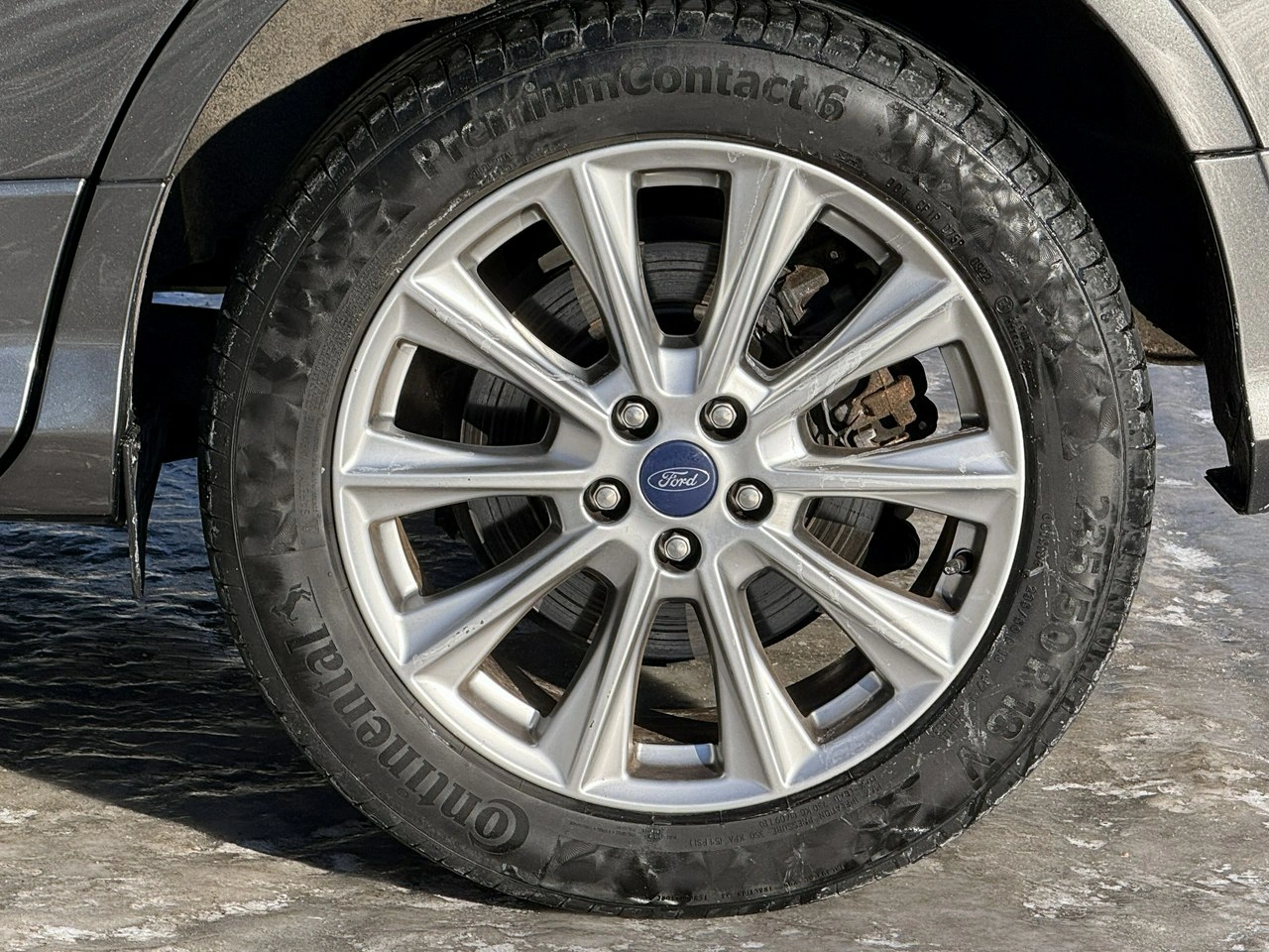 Ford Kuga - Zdjęcie 24