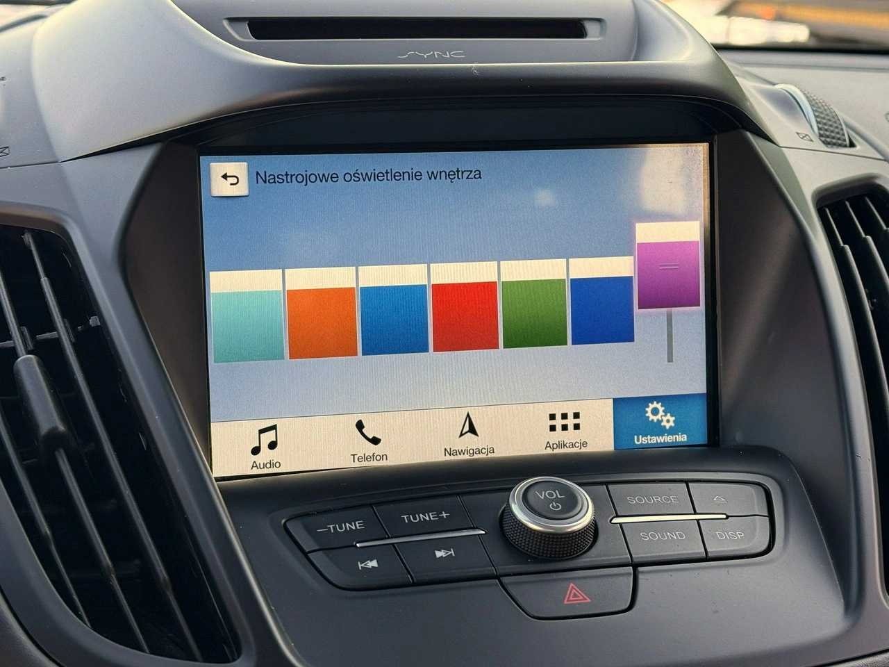 Ford Kuga - Zdjęcie 22