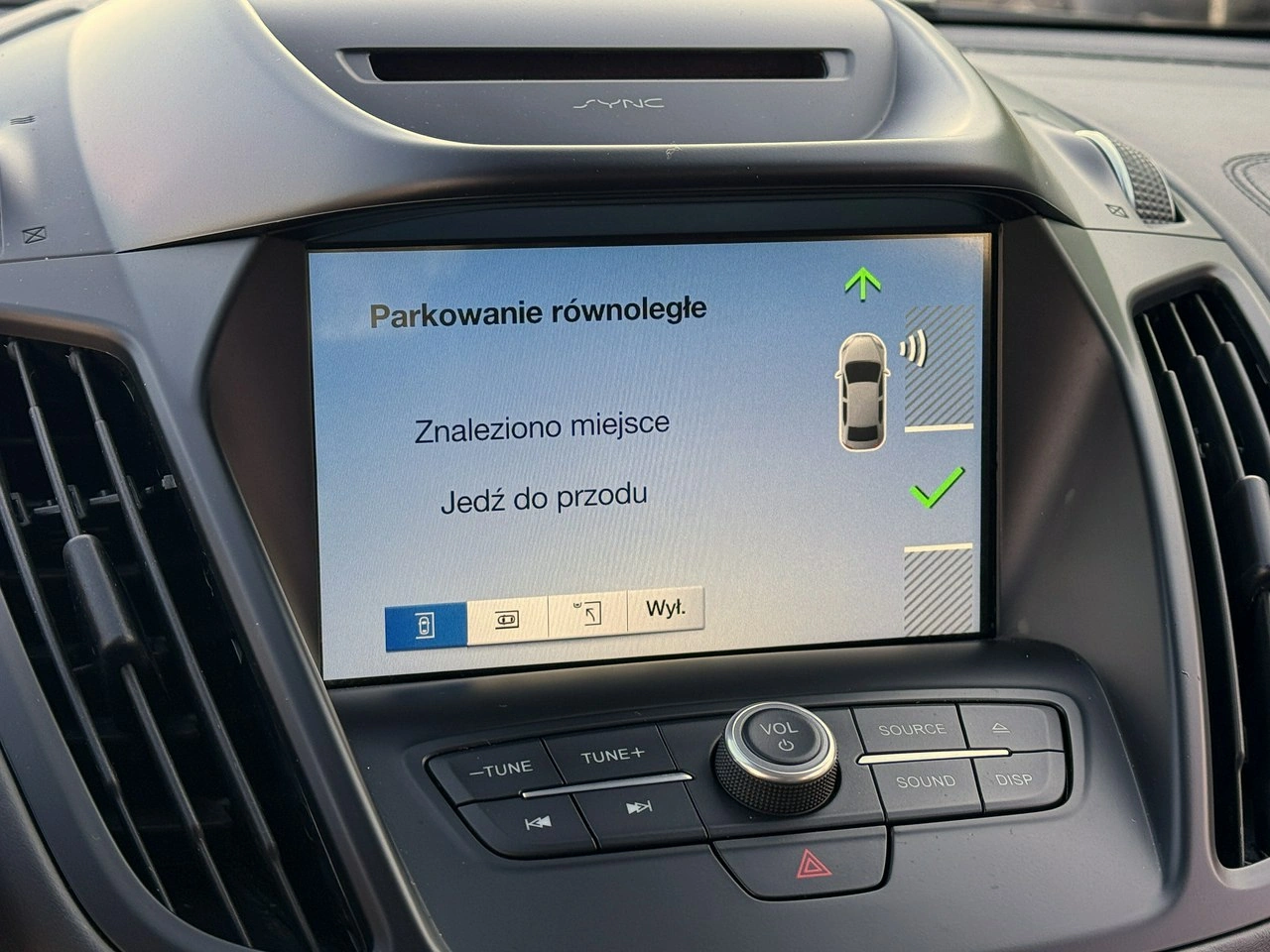 Ford Kuga - Zdjęcie 23