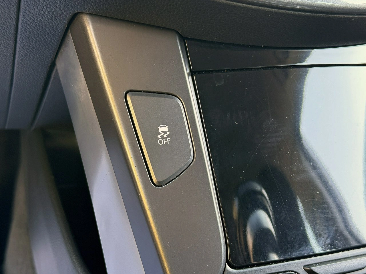 Hyundai i40 - Zdjęcie 48