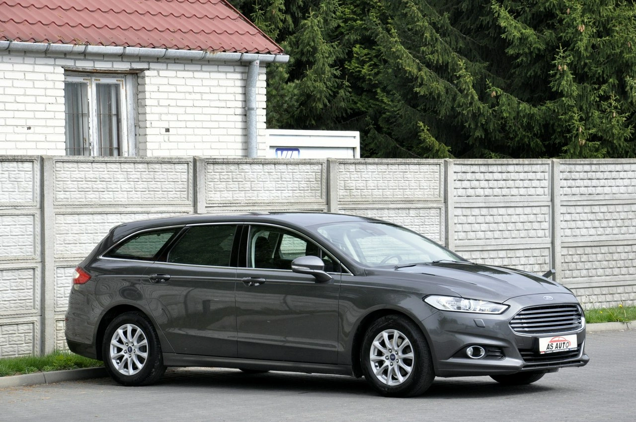 Ford Mondeo - Zdjęcie 23
