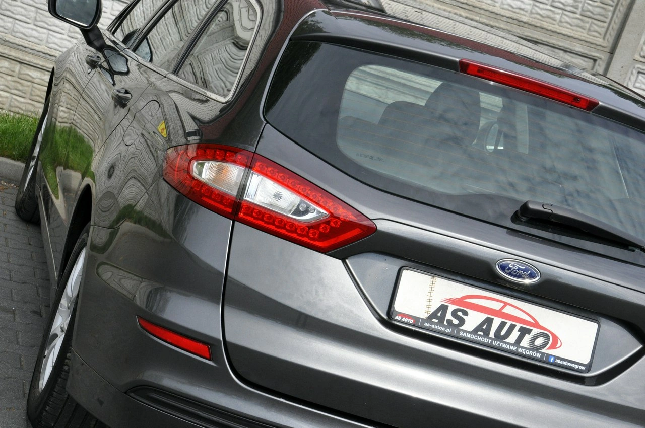 Ford Mondeo - Zdjęcie 31