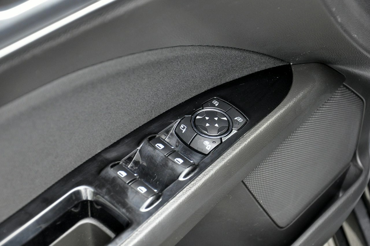 Ford Mondeo - Zdjęcie 16