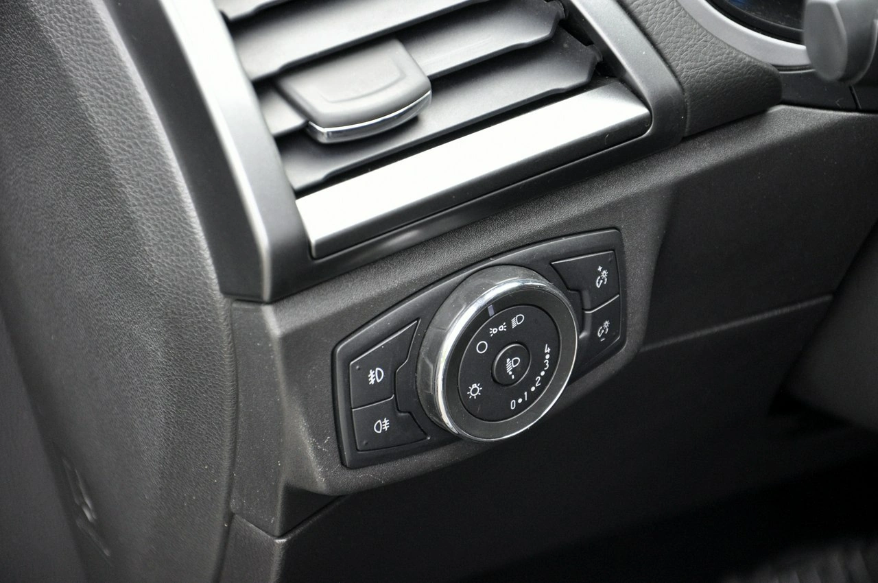 Ford Mondeo - Zdjęcie 14