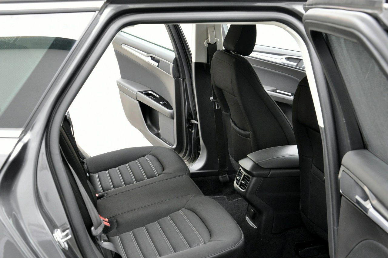 Ford Mondeo - Zdjęcie 13