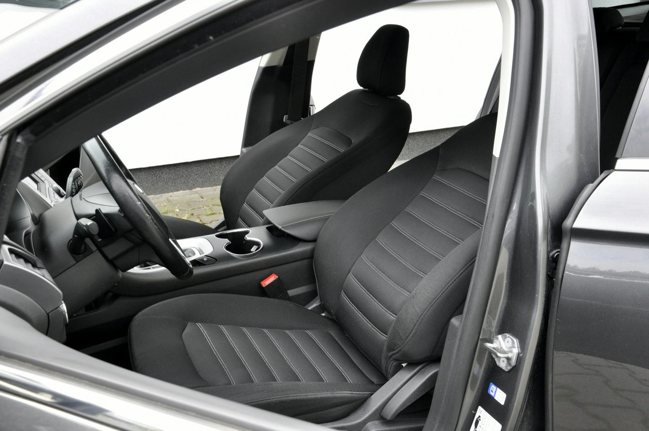 Ford Mondeo - Zdjęcie 37