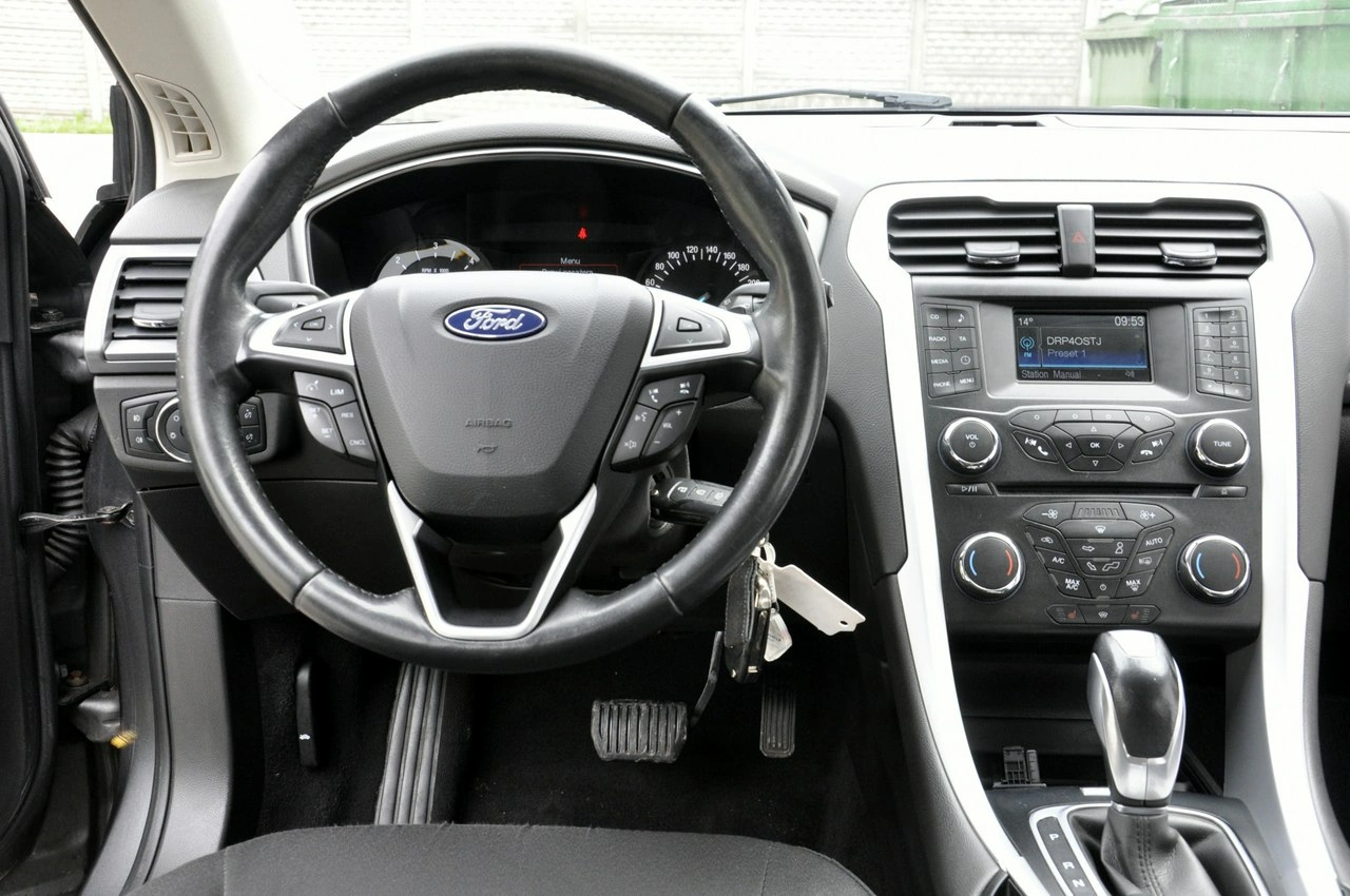 Ford Mondeo - Zdjęcie 34