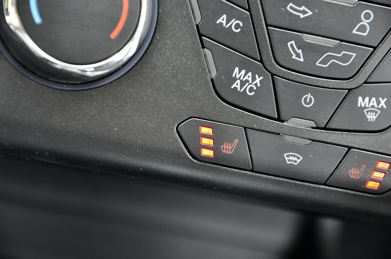 Ford Mondeo - Zdjęcie 35