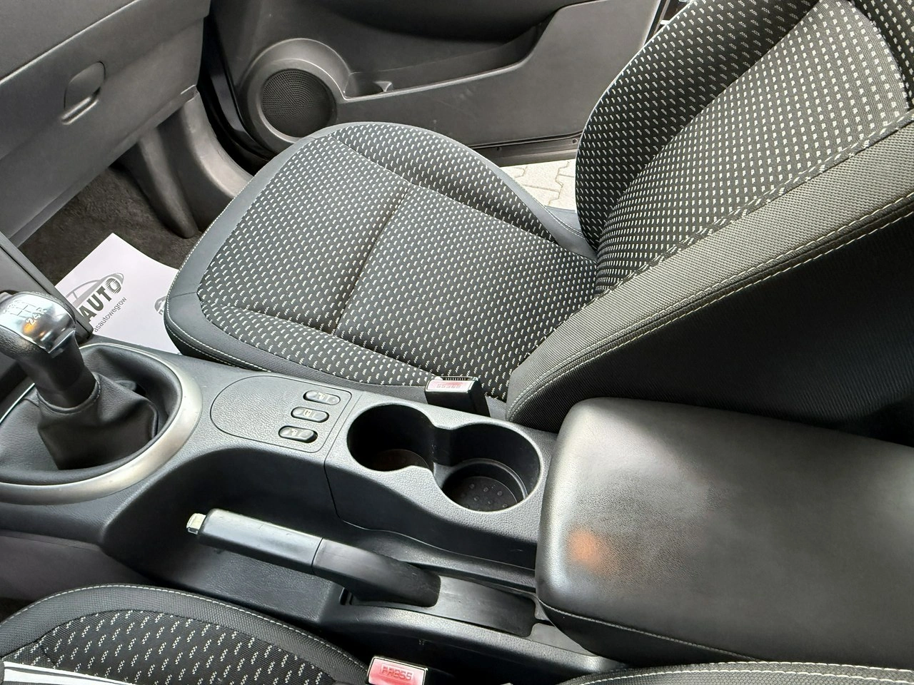 Nissan Qashqai - Zdjęcie 17