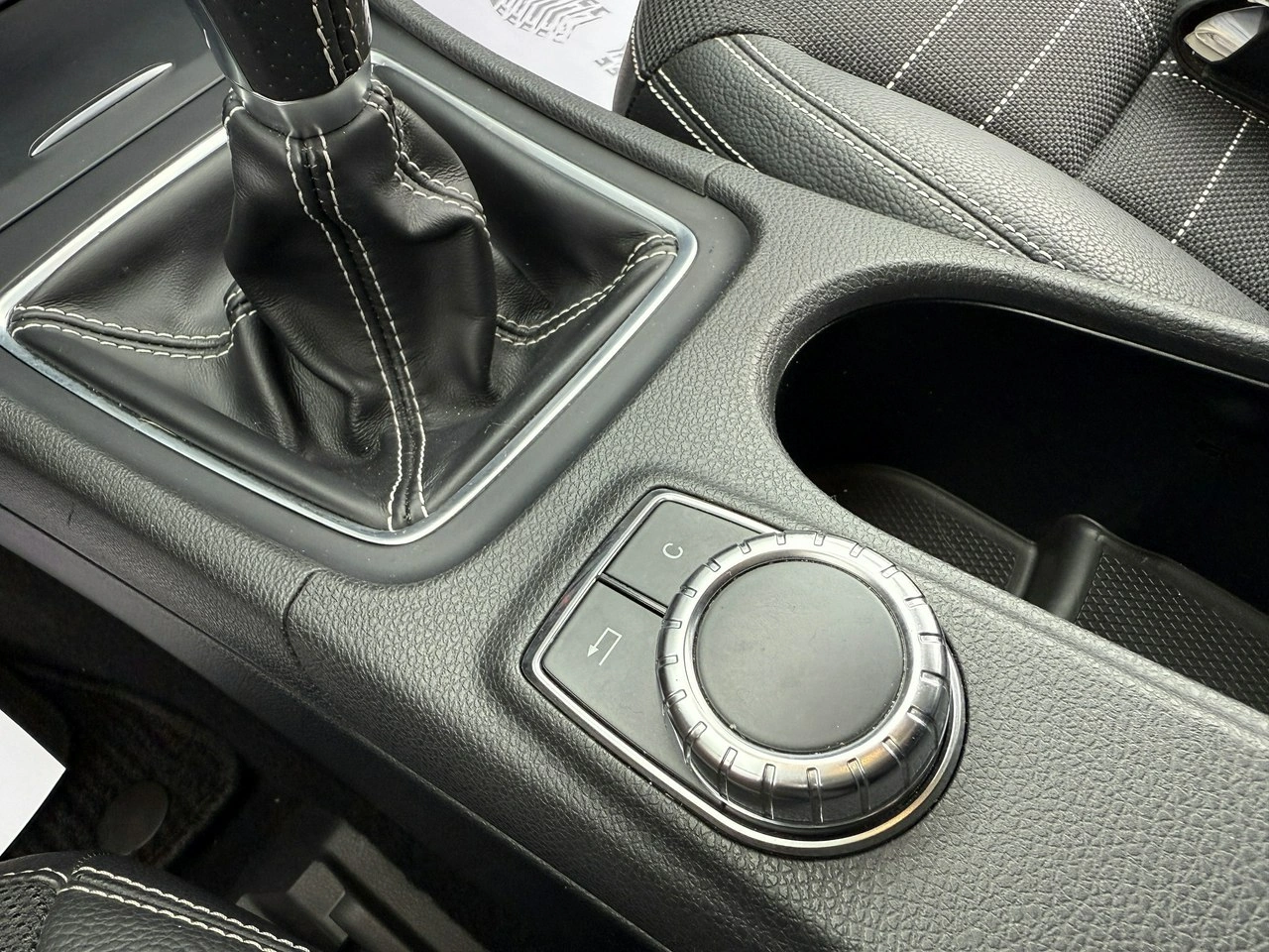 Mercedes GLA 200 - Zdjęcie 26