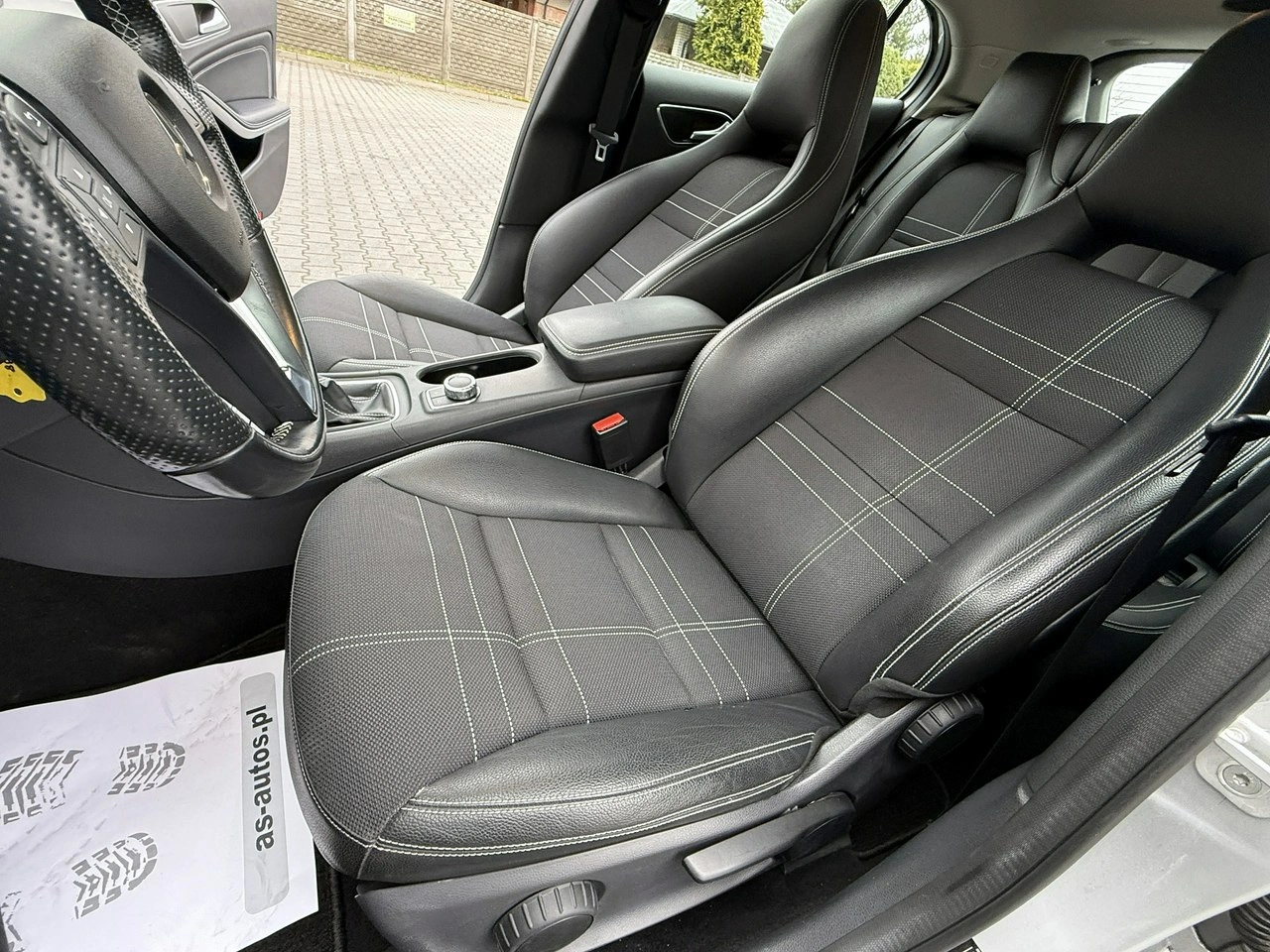 Mercedes GLA 200 - Zdjęcie 11