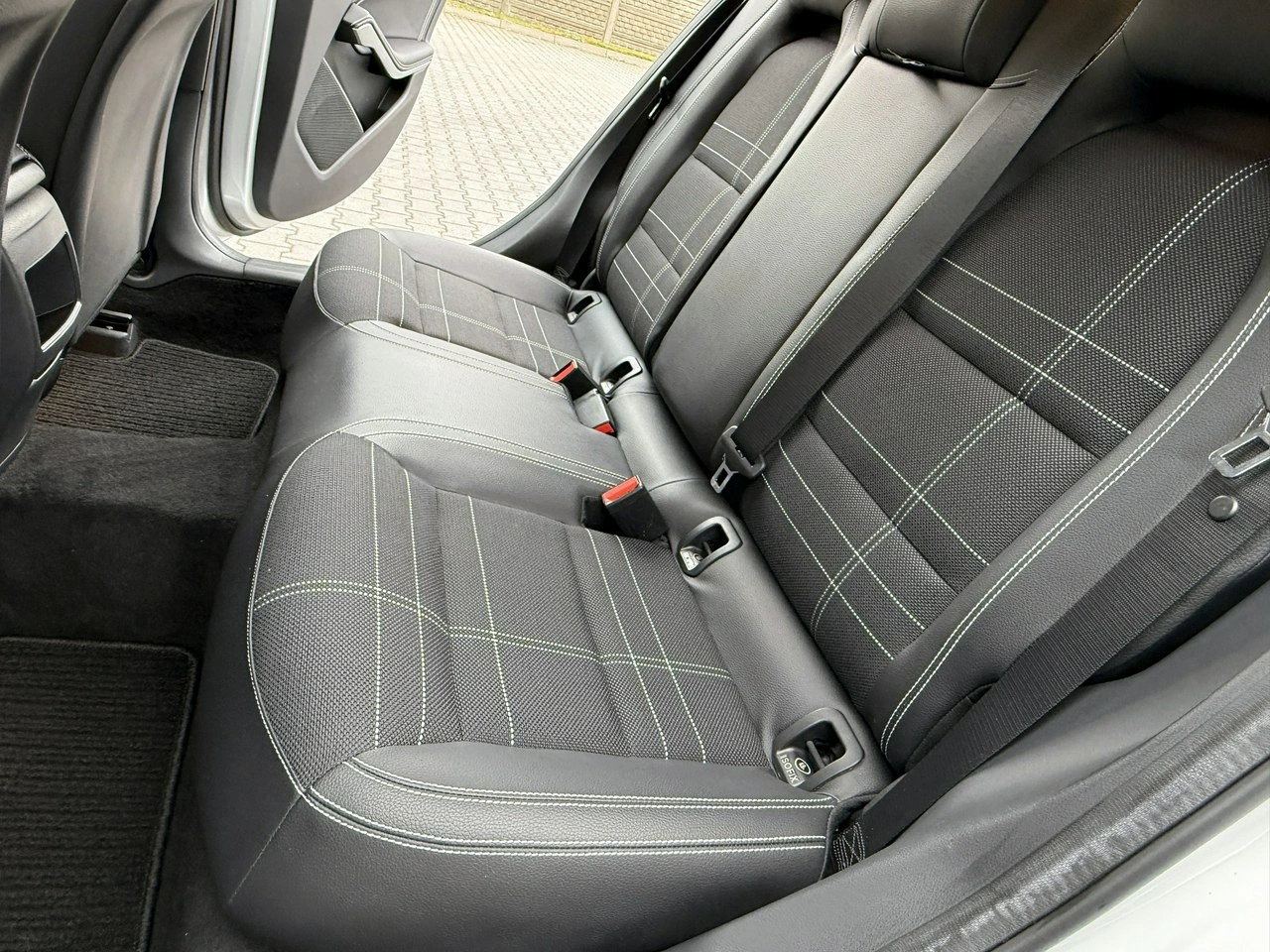 Mercedes GLA 200 - Zdjęcie 12