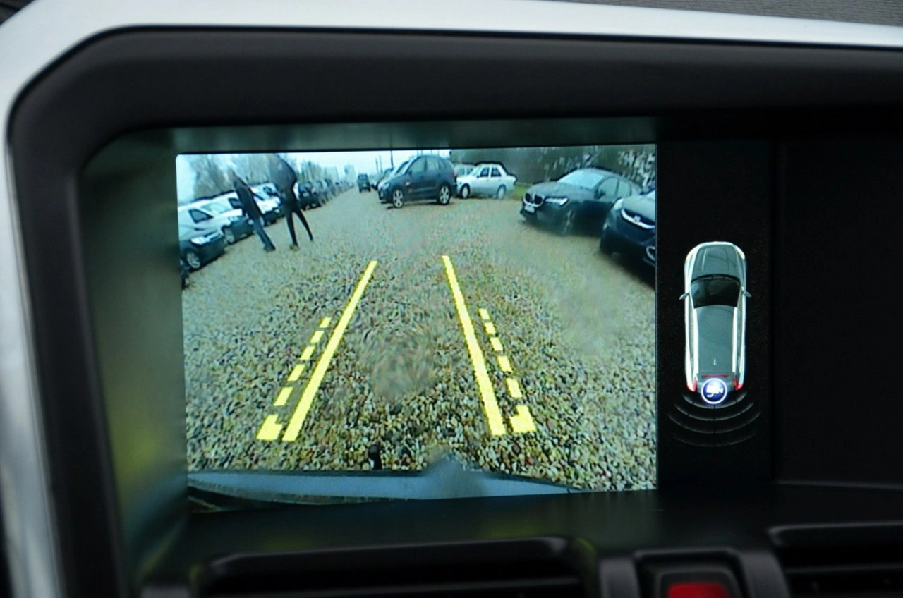 Volvo XC 60 - Zdjęcie 18