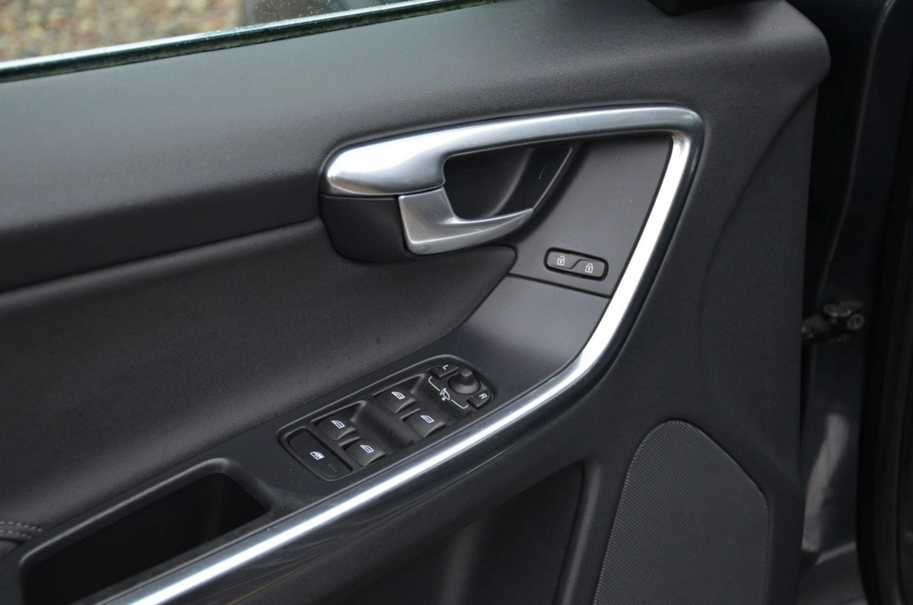 Volvo XC 60 - Zdjęcie 19