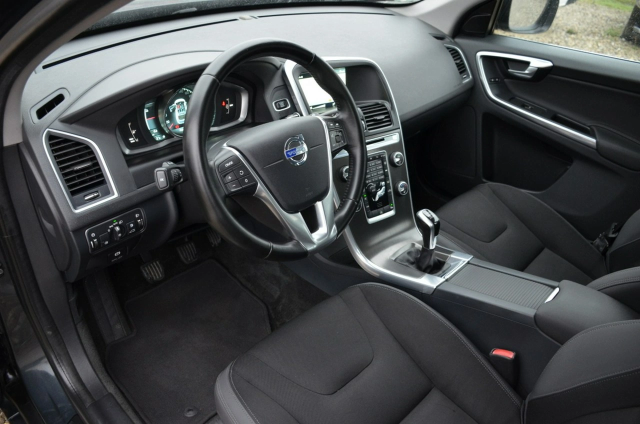 Volvo XC 60 - Zdjęcie 21