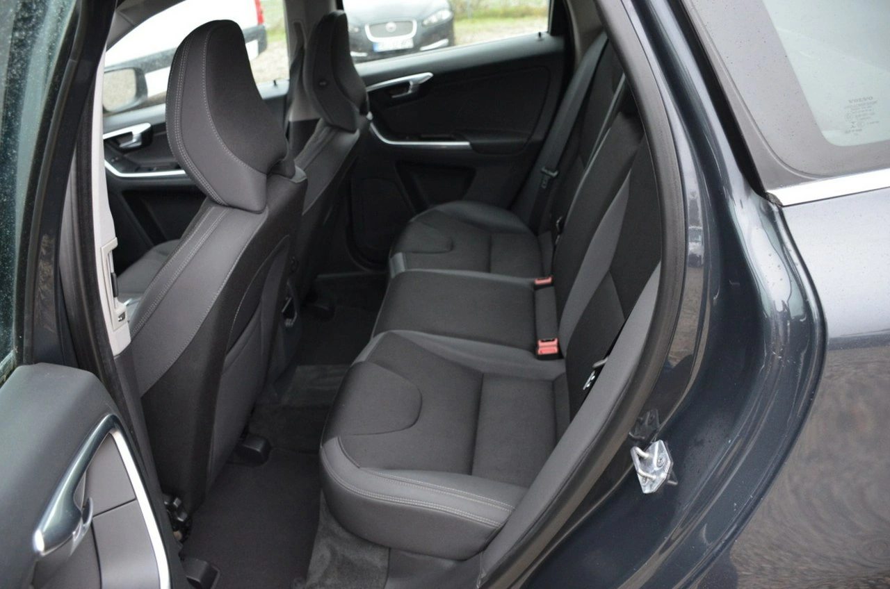 Volvo XC 60 - Zdjęcie 23