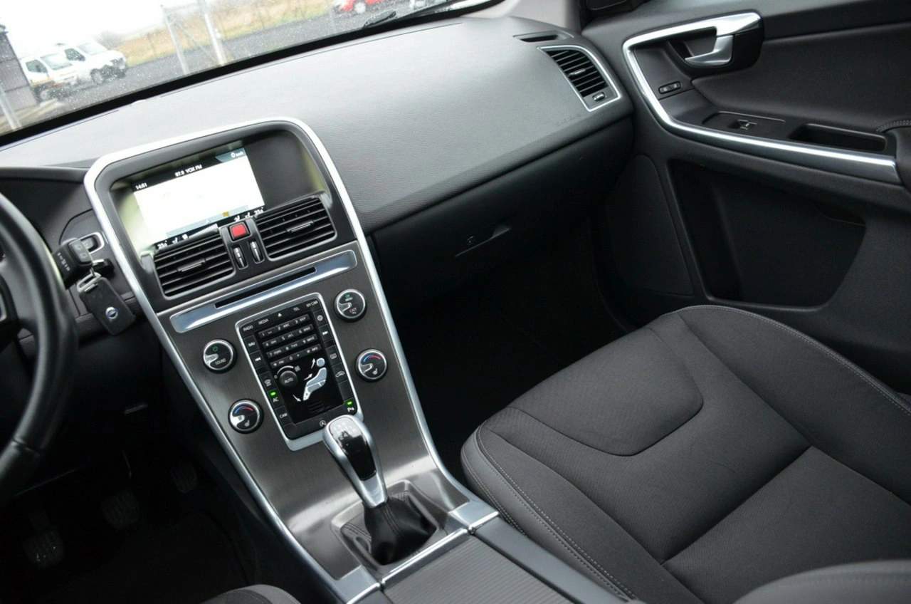 Volvo XC 60 - Zdjęcie 26