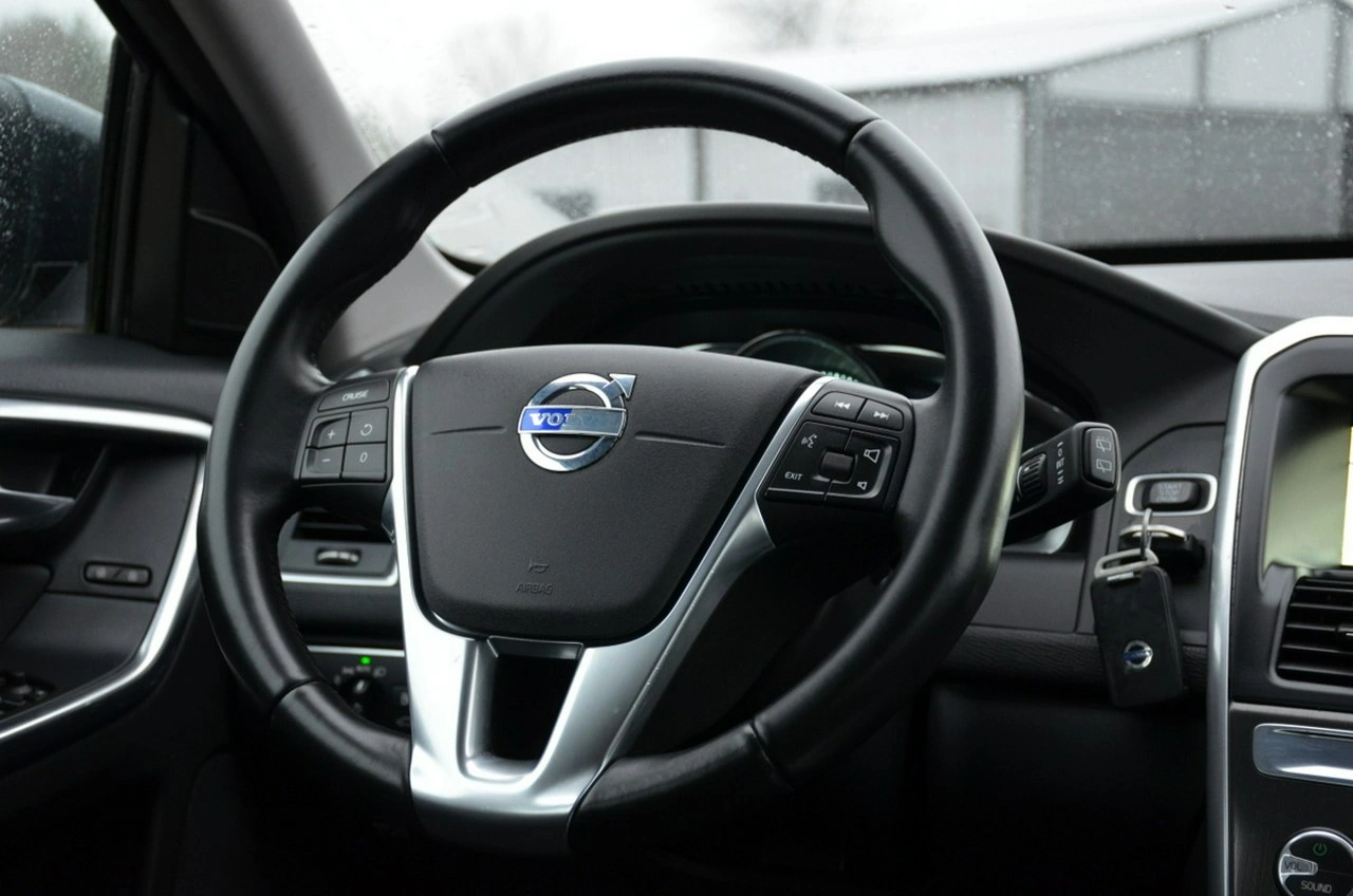 Volvo XC 60 - Zdjęcie 28
