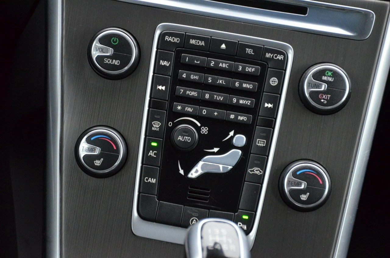 Volvo XC 60 - Zdjęcie 30