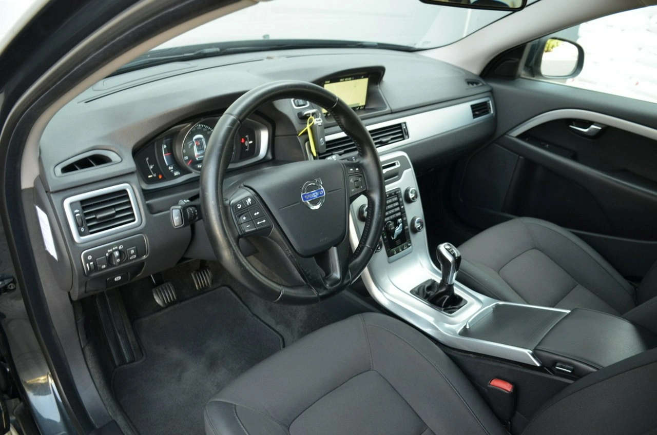 Volvo V70 - Zdjęcie 19